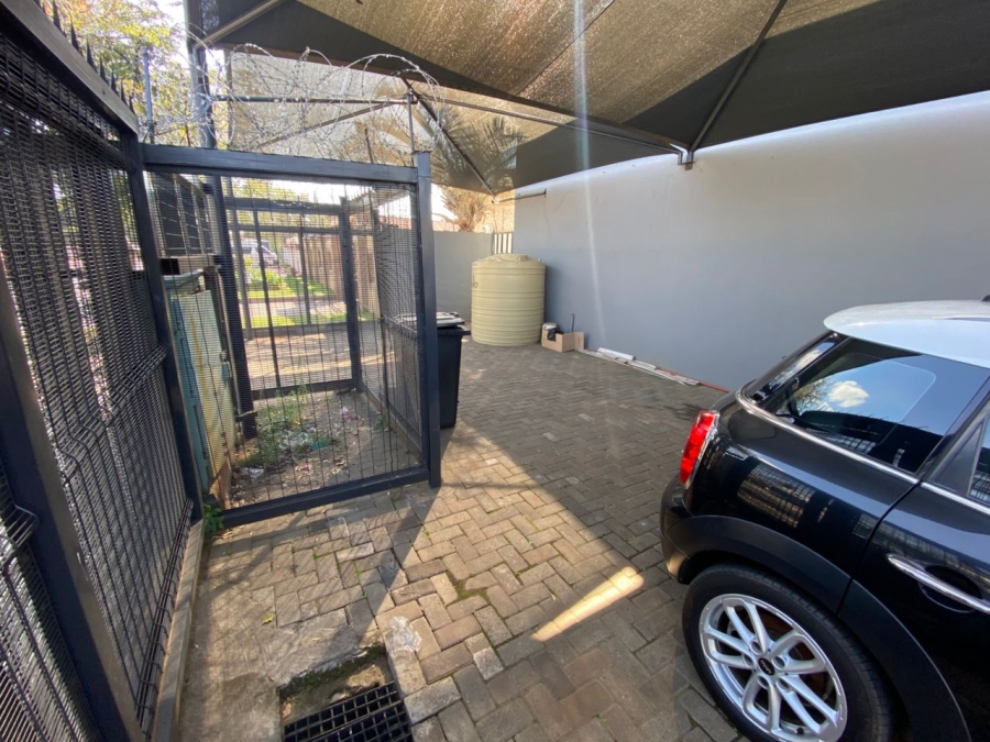 To Let Commercial Property for Rent in Rustenburg Central North West